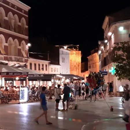 Parentium Town Center Lejlighed *