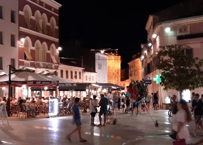 Parentium Town Center Apartman *